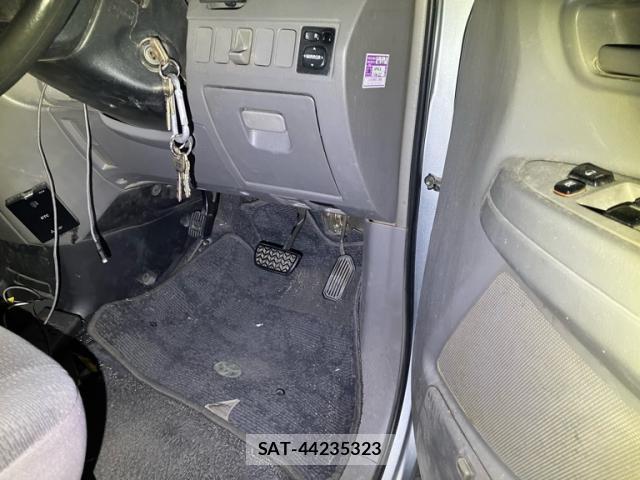 Toyota NOAH 2002-06 8220024-15