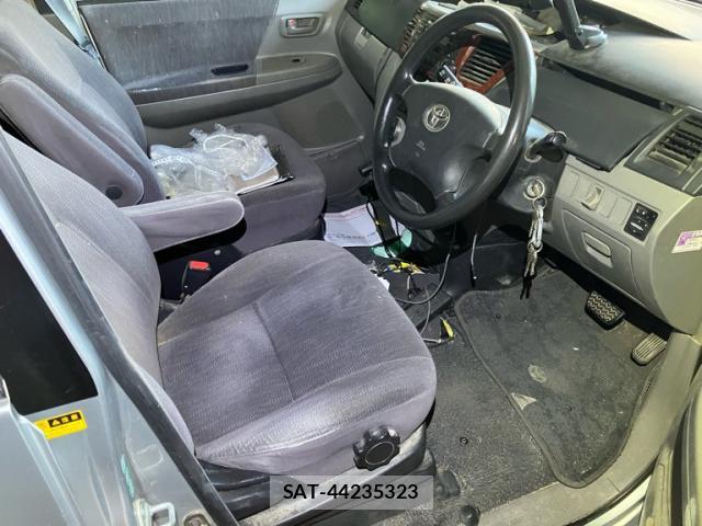 Toyota NOAH 2002-06 8220024-16