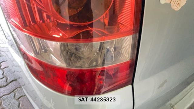 Toyota NOAH 2002-06 8220024-19