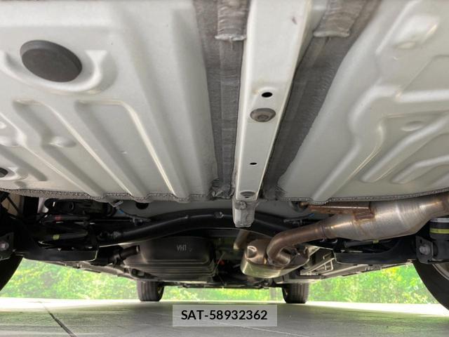 Toyota NOAH 2023-08 8220325-19