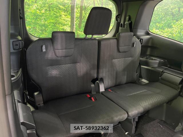 Toyota NOAH 2023-08 8220325-9