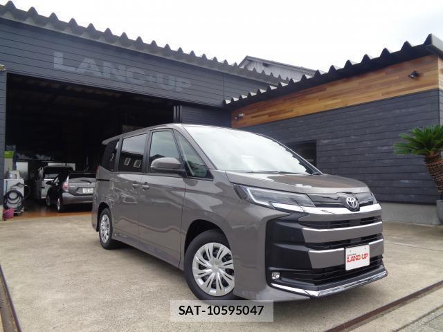Toyota NOAH 2026-05 8220519-0