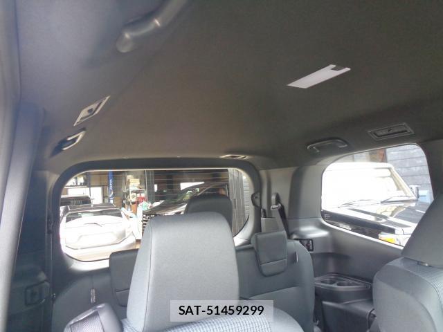 Toyota NOAH 2026-06 8220521-7