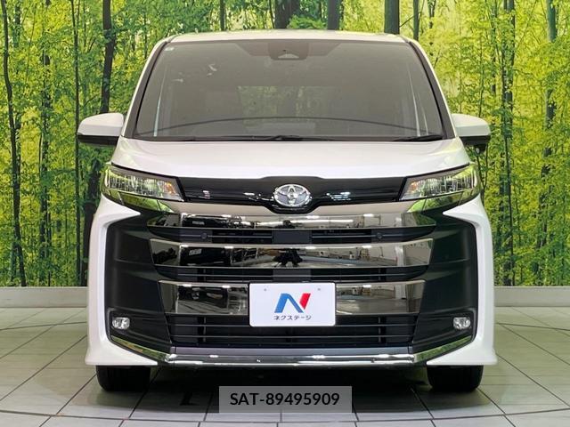 Toyota NOAH 2025-02 8220632-14