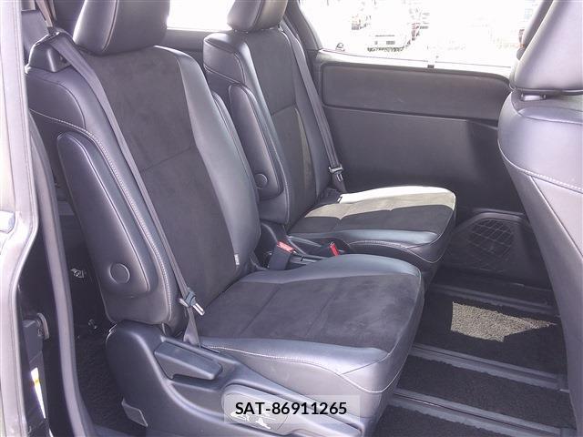 Toyota NOAH 2019-09 8220718-13