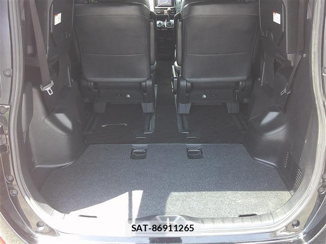 Toyota NOAH 2019-09 8220718-17