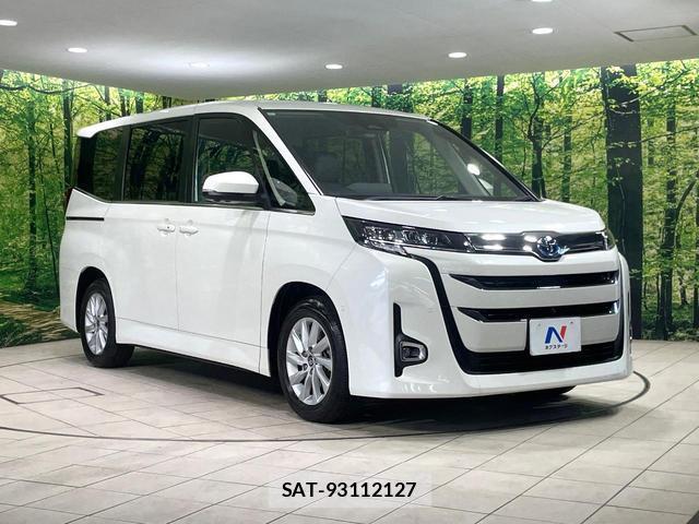 Toyota NOAH 2022-10 8220757-16