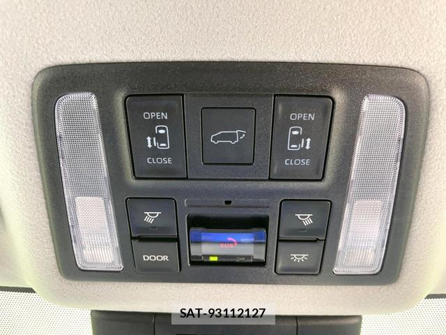 Toyota NOAH 2022-10 8220757-5