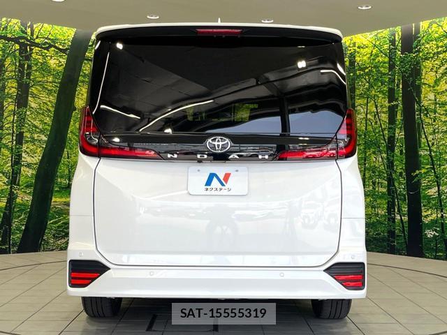 Toyota NOAH 2023-07 8220861-15