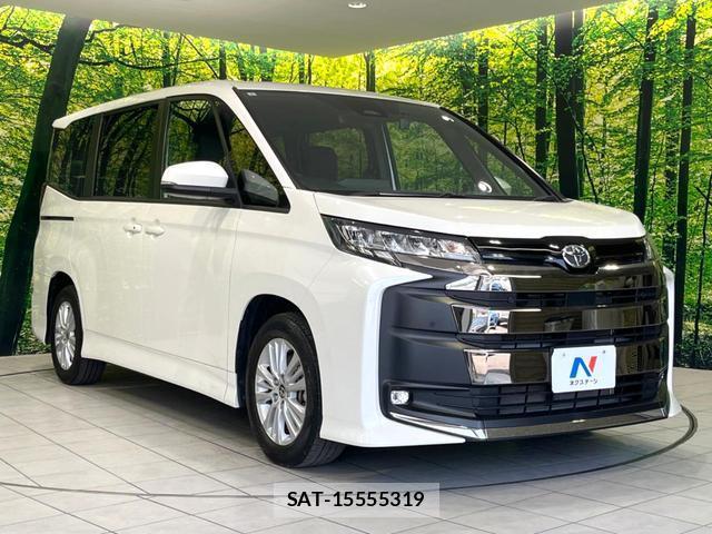Toyota NOAH 2023-07 8220861-16
