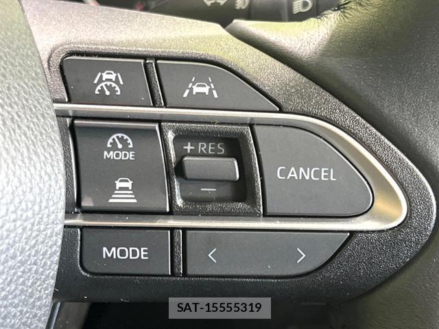 Toyota NOAH 2023-07 8220861-5