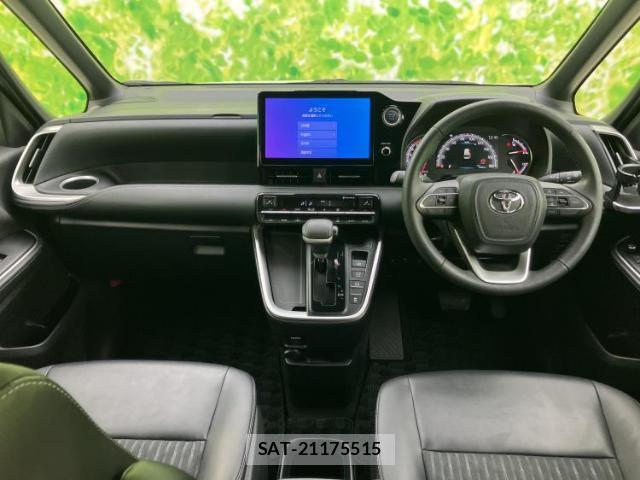 Toyota NOAH 2023-09 8221561-3