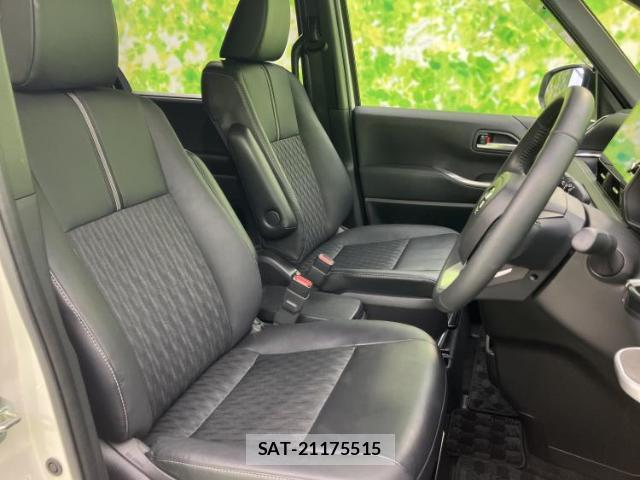 Toyota NOAH 2023-09 8221561-4