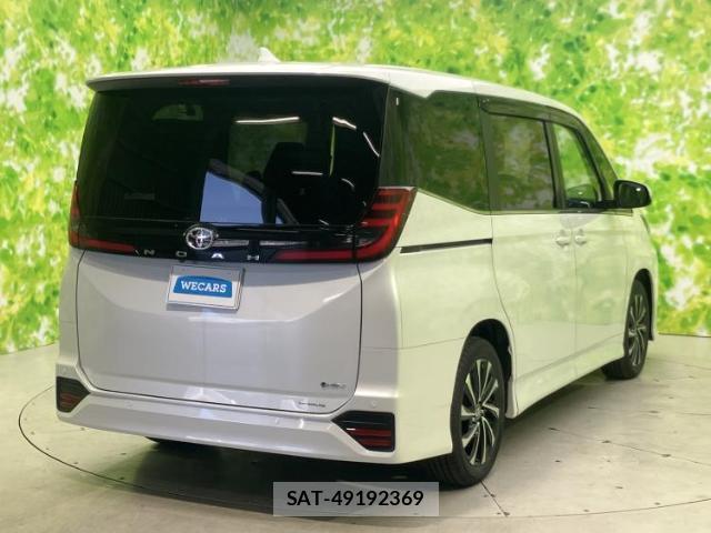 Toyota NOAH 2026-03 8221671-2