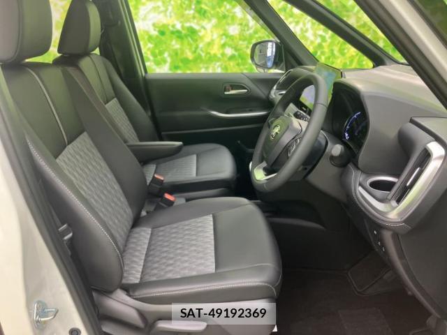 Toyota NOAH 2026-03 8221671-3