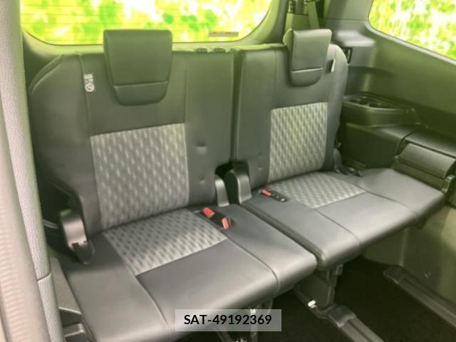 Toyota NOAH 2026-03 8221671-5