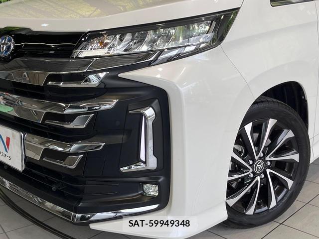 Toyota NOAH 2022-11 8221691-11