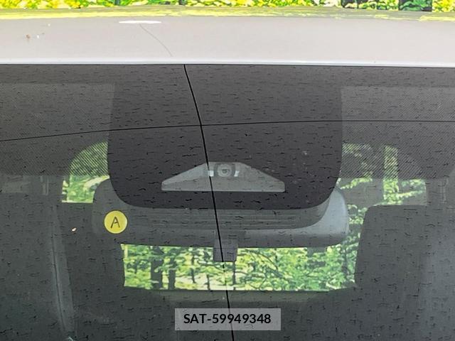 Toyota NOAH 2022-11 8221691-4