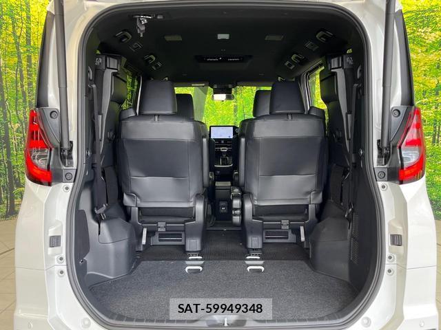Toyota NOAH 2022-11 8221691-9