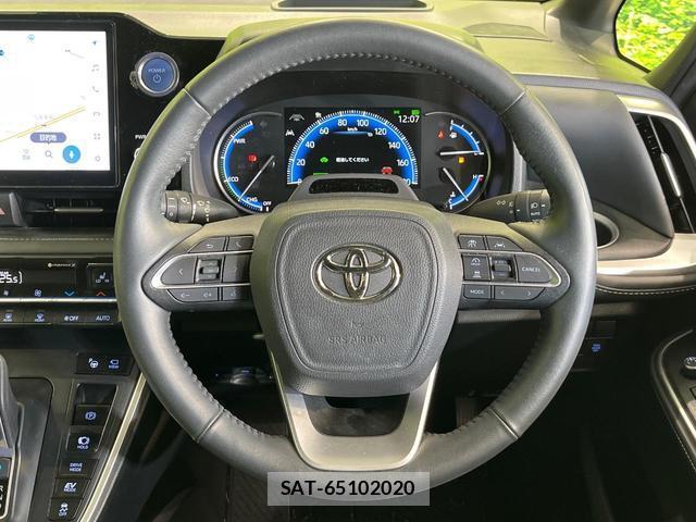 Toyota NOAH 2022-10 8221694-11
