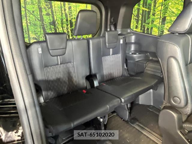 Toyota NOAH 2022-10 8221694-9