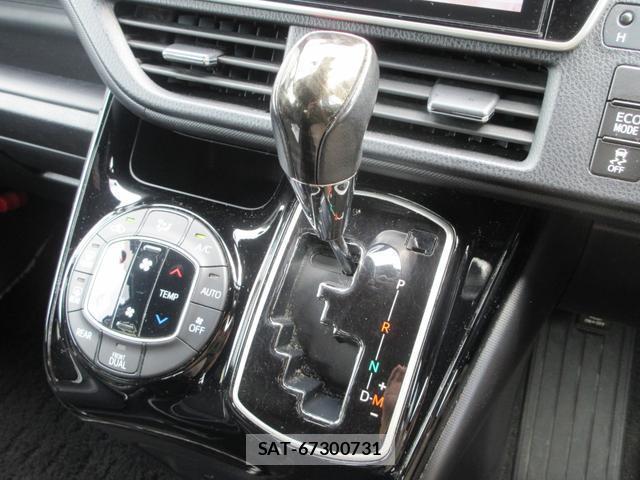 Toyota NOAH 2021-01 8221738-10