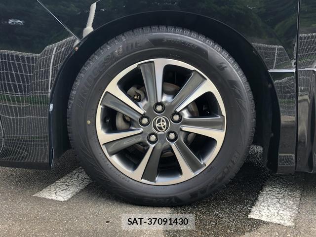 Toyota NOAH 2019-03 8221831-18