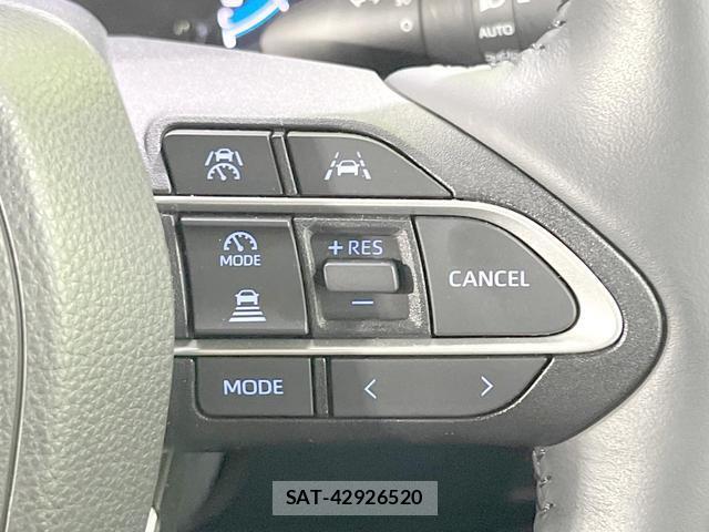 Toyota NOAH 2024-07 8221860-4