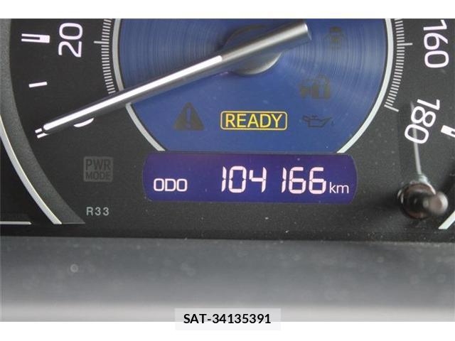 Toyota NOAH 2017-08 8221997-11