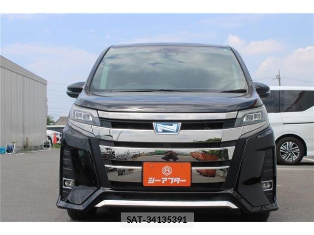 Toyota NOAH 2017-08 8221997-18