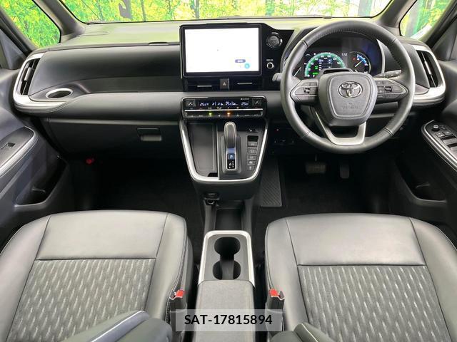 Toyota NOAH 2024-08 8222112-1