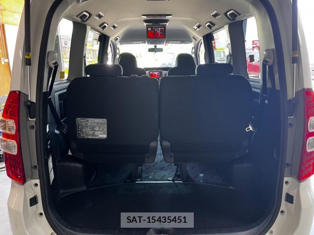 Toyota NOAH 2011-10 8222156-13