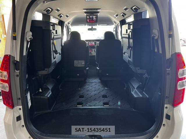 Toyota NOAH 2011-10 8222156-14