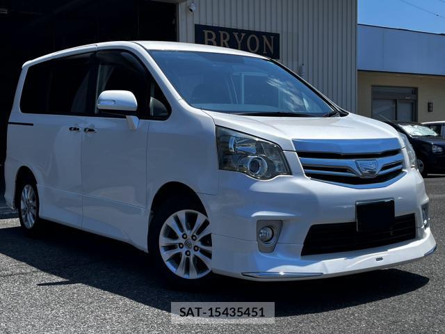 Toyota NOAH 2011-10 8222156-2