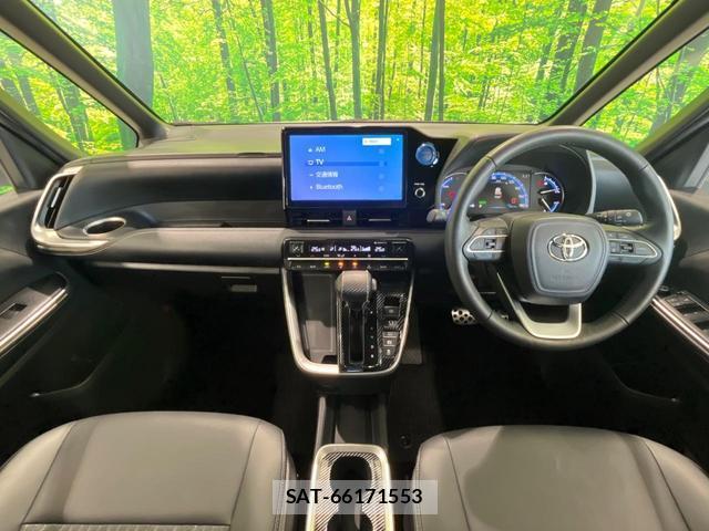 Toyota NOAH 2022-03 8222176-1