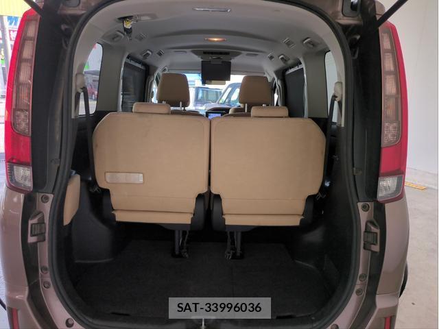 Toyota NOAH 2014-07 8222214-15