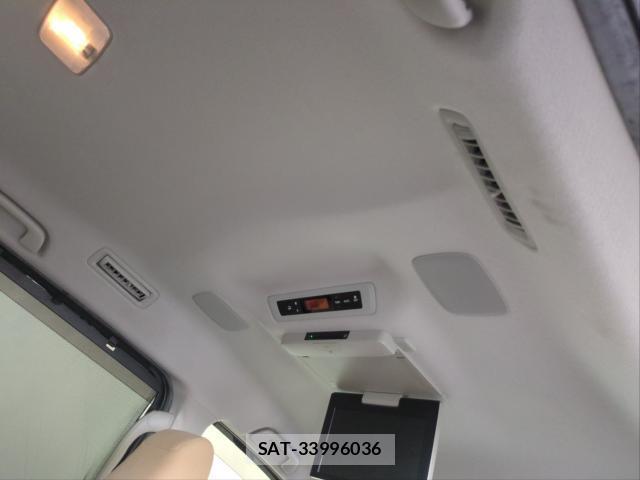 Toyota NOAH 2014-07 8222214-16