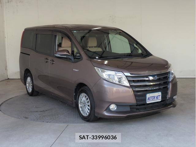 Toyota NOAH 2014-07 8222214-9