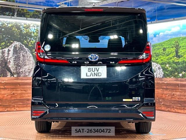 Toyota NOAH 2023-08 8222406-14