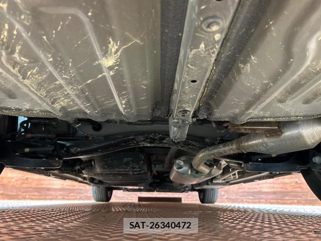 Toyota NOAH 2023-08 8222406-18