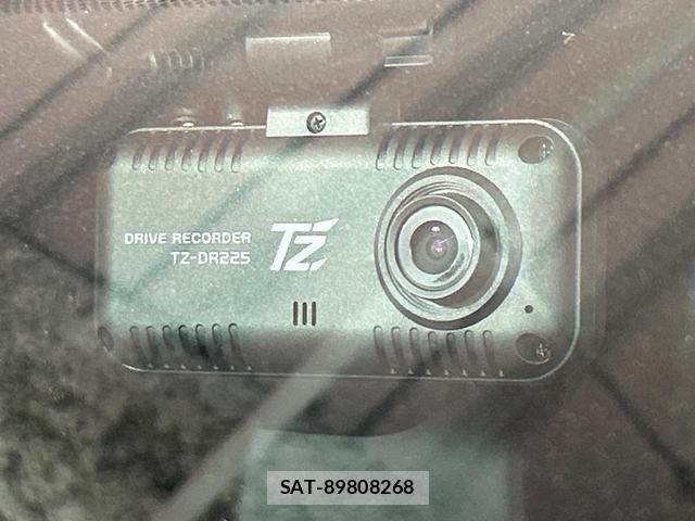Toyota NOAH 2024-07 8222407-6