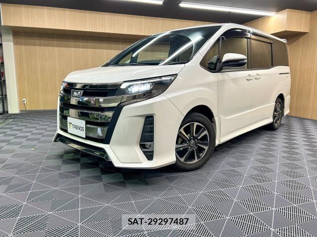 Toyota NOAH 2017-09 8222519-0