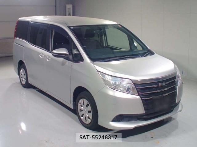 Toyota NOAH 2015-06 8222546-0
