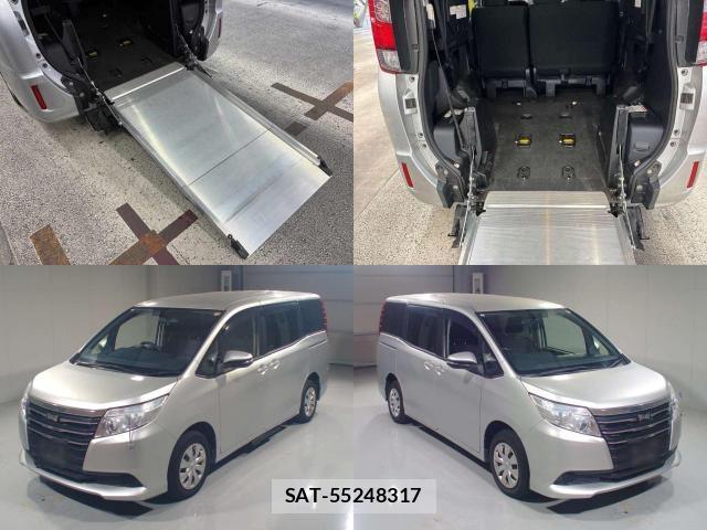Toyota NOAH 2015-06 8222546-8