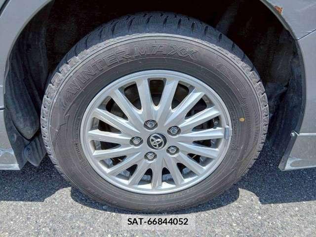Toyota NOAH 2015-11 8222672-19