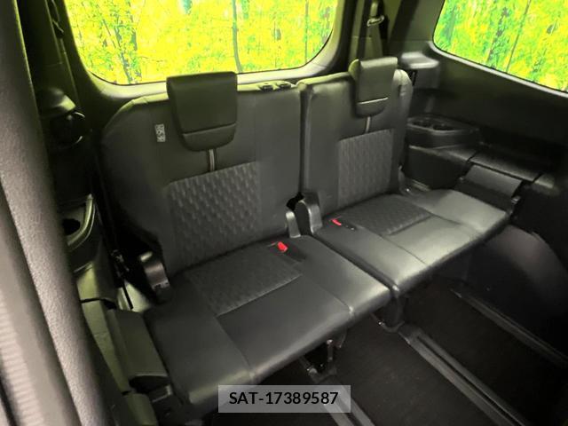 Toyota NOAH 2022-04 8222752-10