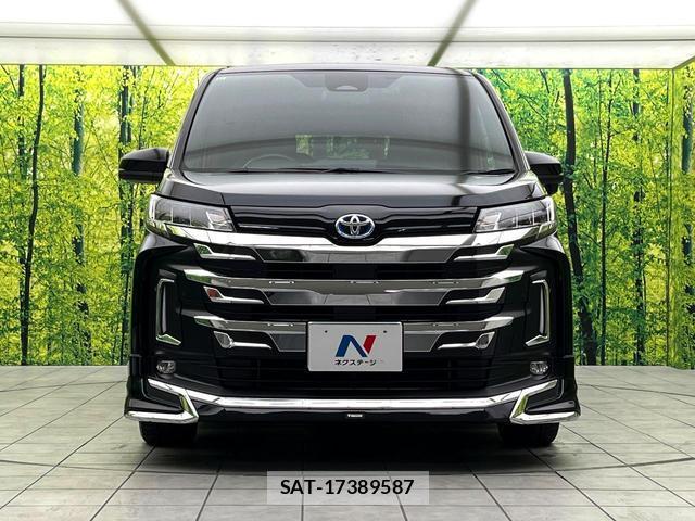 Toyota NOAH 2022-04 8222752-15
