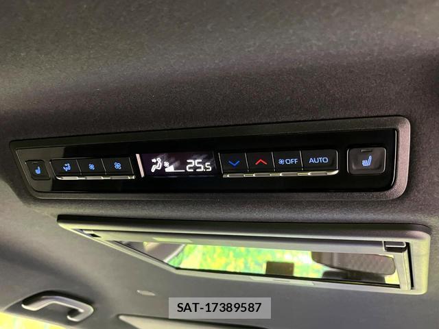 Toyota NOAH 2022-04 8222752-4
