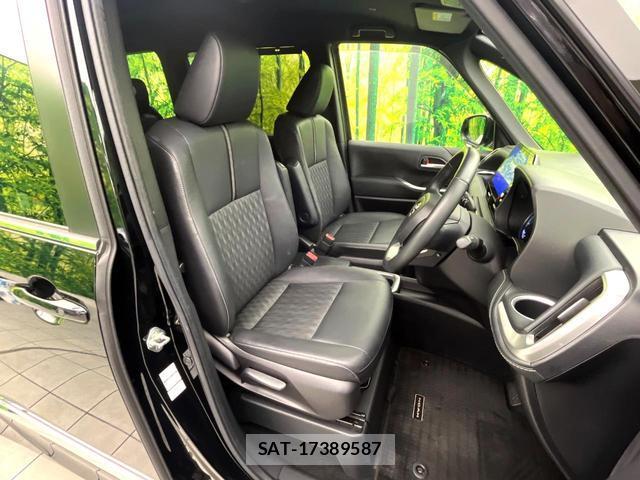 Toyota NOAH 2022-04 8222752-8