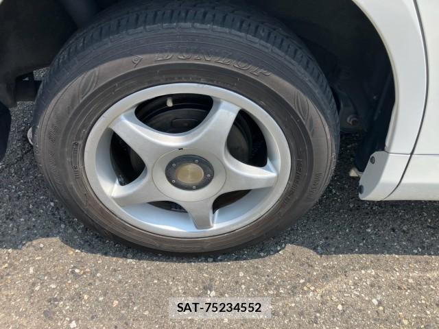 Toyota NOAH 2010-05 8222824-11